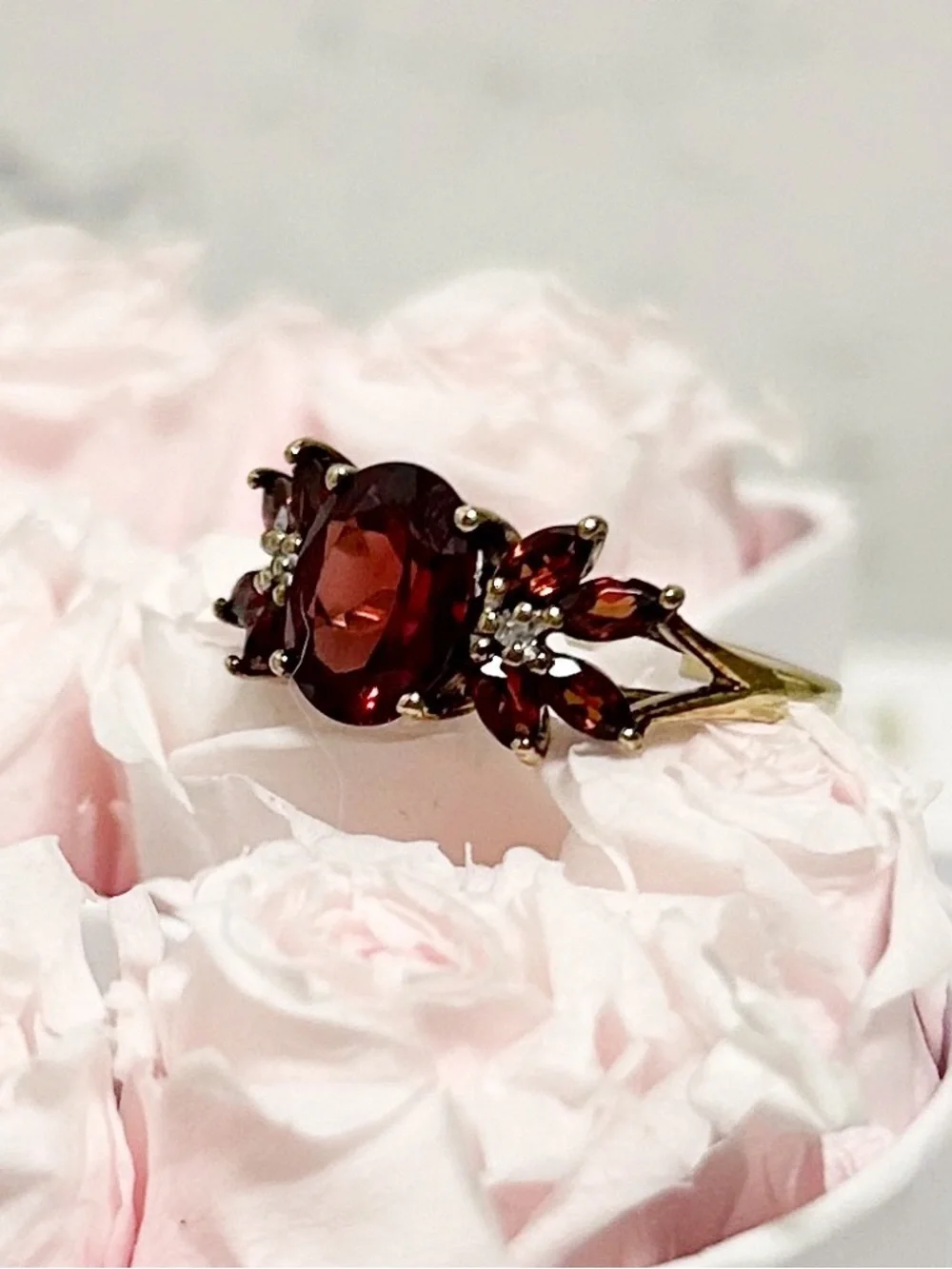 Authentic Vintage 10KT Yellow Gold Garnet and Diamond Ring
